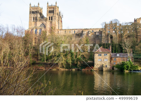 Durham Castle , Cathedral and River Wear, UK Durham Castle , Cathedral and River Wear, UK 49999619