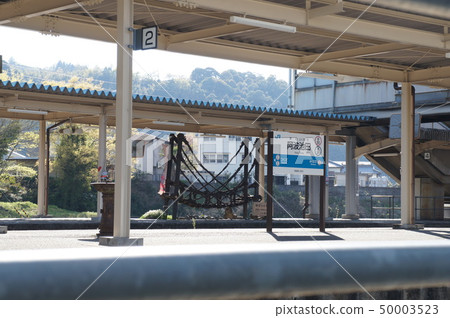 JR四國Tochishima線/德島線Awa Ikeda Station名稱標籤 50003523
