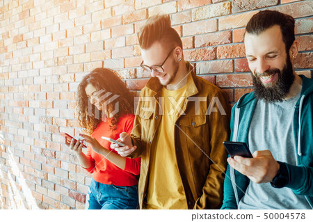 social networking millennials smartphones surfing social networking millennials smartphones surfing 50004578