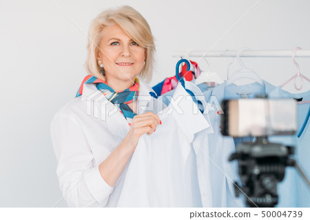 senior fashion trends stylish blogger money making senior fashion trends stylish blogger money making 50004739