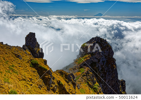 Mt. Mt. Mt. Yatsugatake, Mt. Mt. Akamake and Mt. Mt. 50011624