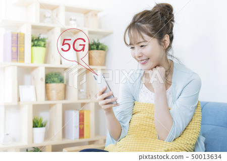 Smartphone 5G image Smartphone 5G image 50013634