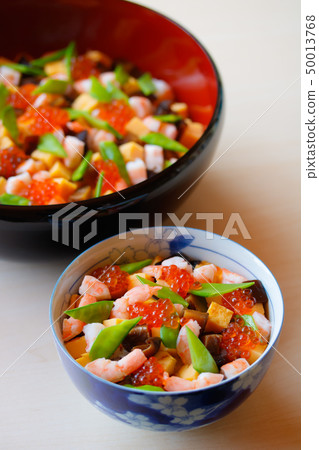 Chirashi sushi · Barrashi style 50013768