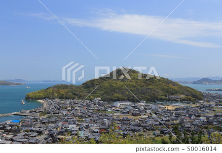 Kusakamachi, Mitoyo City, Suda Port in Spring and Kusama Junior High School, near Mt. Kusakamachi, Mitoyo City, Suda Port in Spring and Kusama Junior High School, near Mt. 50016014