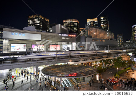 Tokyo cityscape in Japan Thank you very much .... Shinkansen running through Yurakucho Station Tokyo cityscape in Japan Thank you very much .... Shinkansen running through Yurakucho Station 50016653