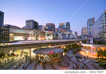 日本的東京都市風景非常感謝....貫穿的有樂町站和新幹線（右後衛是東京站方向） 50017097
