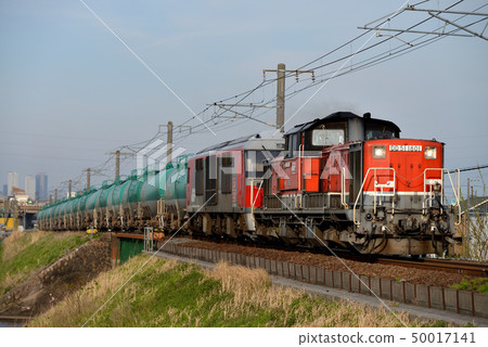 Yokkaichi freight of DD 51 and DF 200 heavy-duty run on Kansai Main Line 50017141