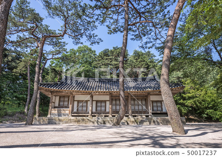 King of Youngchin, Youngwon Jaeil, Hongyuin, Namyangju, Gyeonggi King of Youngchin, Youngwon Jaeil, Hongyuin, Namyangju, Gyeonggi 50017237