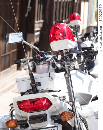 白色旋轉紅燈 白色旋轉紅燈 50022679