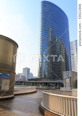 Shinagawa Station Konan Exit (early summer) 50022806