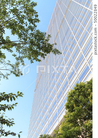 Shinagawa Station Konan Exit (early summer) Shinagawa Station Konan Exit (early summer) 50022849