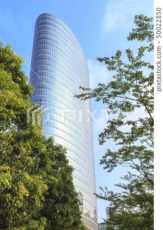 Shinagawa Station Konan Exit (early summer) 50022850