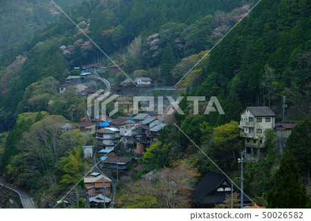 Spring of Otomachi Tsujido (Oto, Gojo City, Nara Prefecture) 50026582