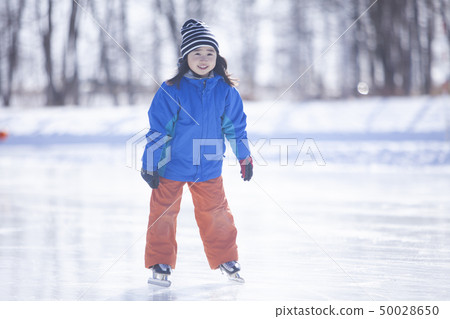 Girls to skate 50028650