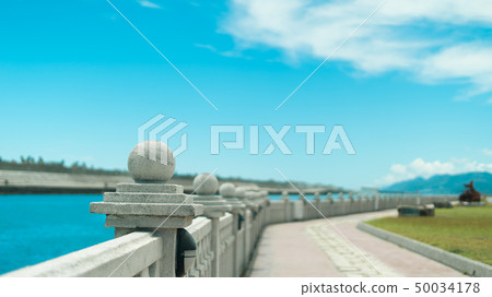海港旁的公園 50034178