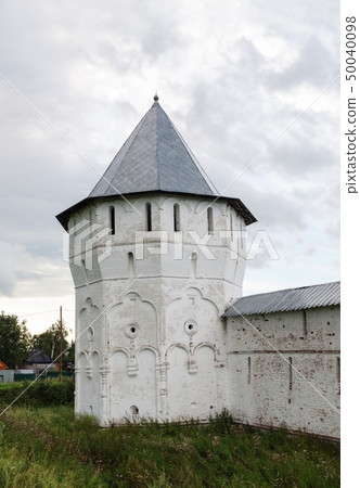 White tower of ancient Russian monastery 50040098