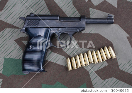WWII era nazi german army 9 mm pistol WWII era nazi german army 9 mm pistol 50040655