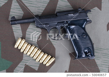 WWII era nazi german army 9 mm pistol WWII era nazi german army 9 mm pistol 50040657