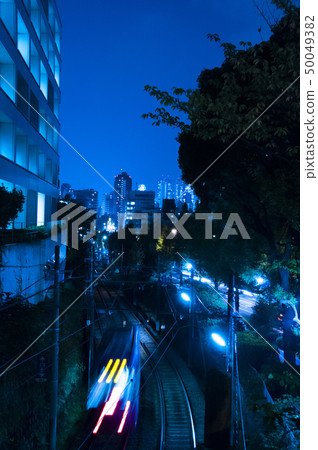 到了荒川線的夜晚 50049382
