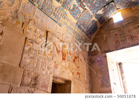 The antique temple of female pharao Hatchepsut near Luxor in Egypt 50051878