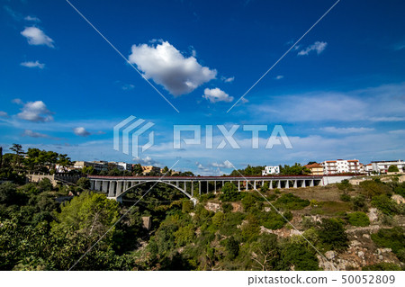 Bridge across gorge at Laterza, Italy 50052809