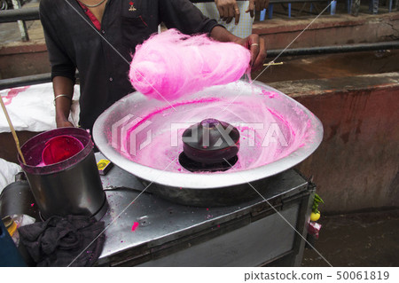 Close-up of making of Bombay or panju mittai, Pune Close-up of making of Bombay or panju mittai, Pune 50061819