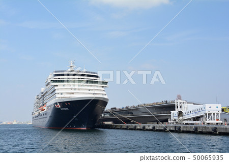 Yokohama-Otsanbashi 50065935