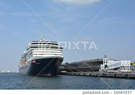 Yokohama-Otsanbashi 50065937