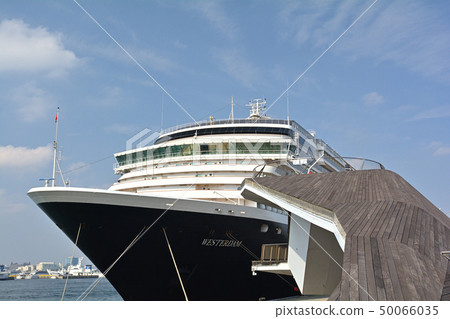 Yokohama-Otsanbashi 50066035