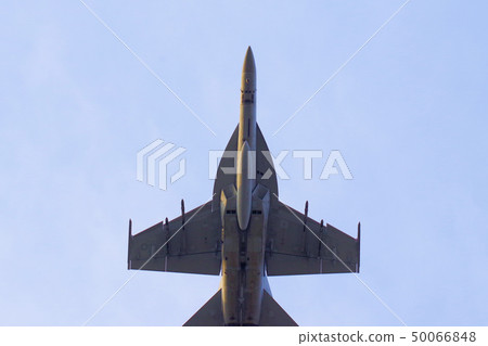 起飛F / A-18E大黃蜂 50066848