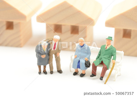 房子和老夫妻 50067357