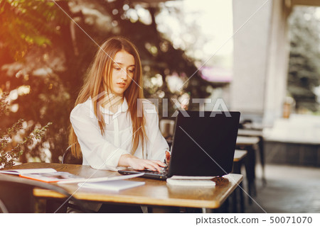 girl with laptop 50071070