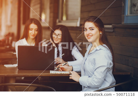 three busineswomen three busineswomen 50071118