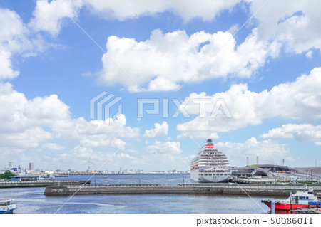 Yokohama harbor elephant's seashore, large pier and Asuka II 50086011