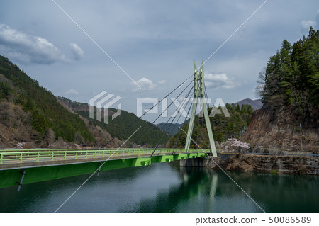 春天聲音水湖Hikihara水壩 50086589
