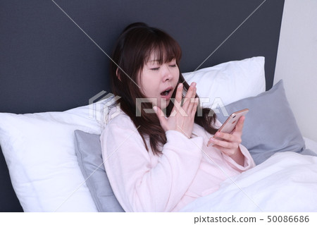 Going to bed Going to bed 50086686