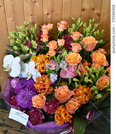 Arrangement of orange roses Arrangement of orange roses 50086906
