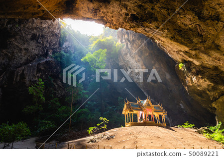 Amazing Phraya Nakhon cave in Khao Sam Roi Yot Amazing Phraya Nakhon cave in Khao Sam Roi Yot 50089221