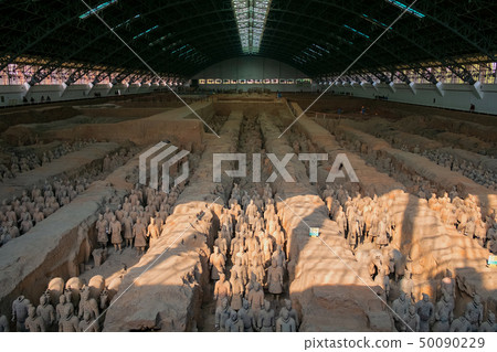 The terracotta warriors of eternal army of Qin Shi The terracotta warriors of eternal army of Qin Shi 50090229