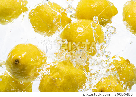 Fresh lemon 50090496