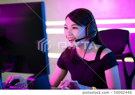 cyber sport gamer playing game 50092448