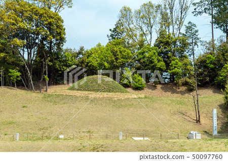 Kitora Ancient Tomb-April 50097760