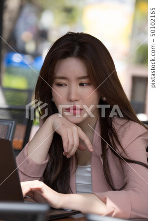女商人擔心 50102165