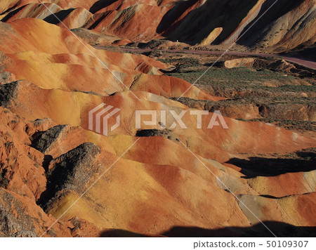 張掖青海地質公園張掖七彩丹霞國家地質公園 張掖青海地質公園張掖七彩丹霞國家地質公園 50109307