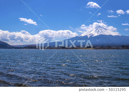 Mt. Fuji seen from the lake shore near Terasaki, Minamitsuru-gun, Yamanashi Prefecture Mt. Fuji seen from the lake shore near Terasaki, Minamitsuru-gun, Yamanashi Prefecture 50115295