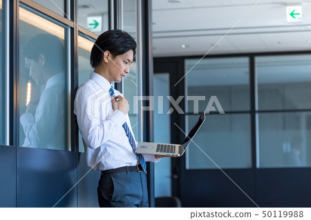 商人,筆記本電腦,辦公室,企業形象 商人,筆記本電腦,辦公室,企業形象 50119988