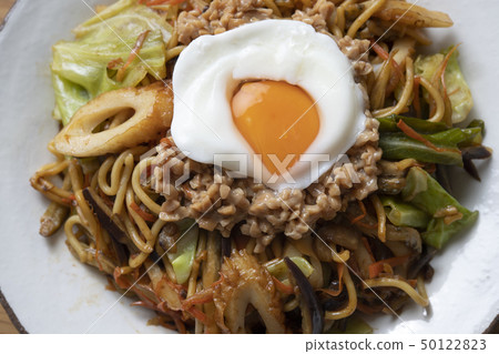 Ground natto yakisoba 50122823