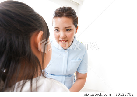 Children who treat dental caries Children who treat dental caries 50123792