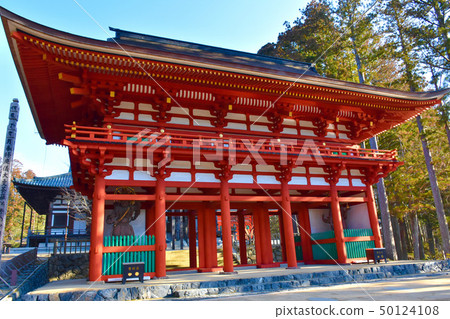 Mt. Takano Nakamon Temple Danjo 50124108