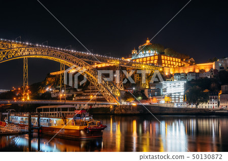 Dom Luis I bridge, Porto old town, Portugal Dom Luis I bridge, Porto old town, Portugal 50130872